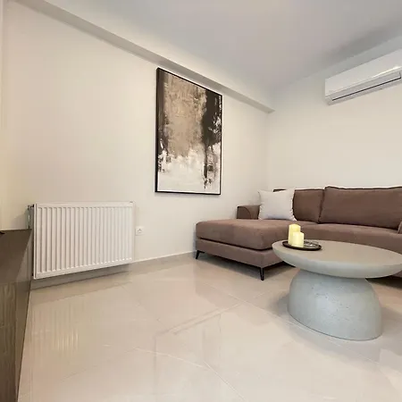 Cultural Retreat Stylish Near Stavros Niarchos Center