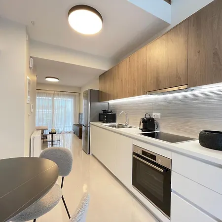 Cultural Retreat Stylish Near Stavros Niarchos Center