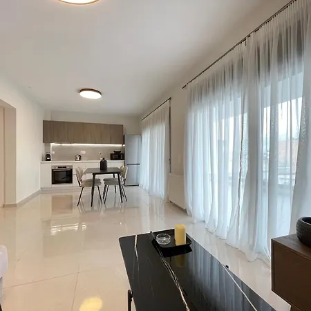 Cultural Retreat Stylish Near Stavros Niarchos Center Athens
