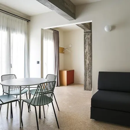 Apartment Mooeve Sokratous Athen