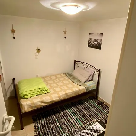 Holiday home 20 Mins From Centre, Rural House *
