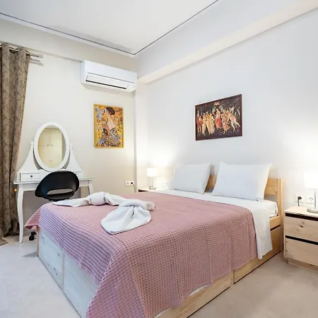 Comfy With Private Terrace By Mps Athens