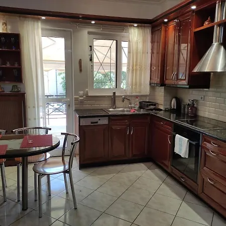 Emilia And Nikos Marousi Apartment Athens