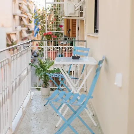 Apartment Chic 2br With Vintage Charm *