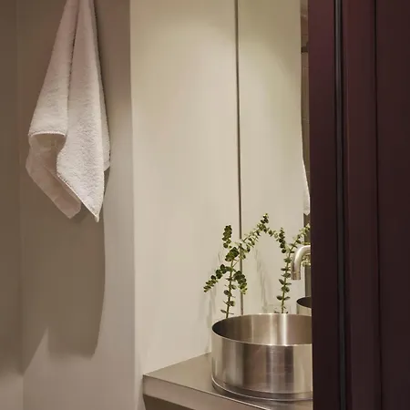 Aparthotel Presidential Suites, By