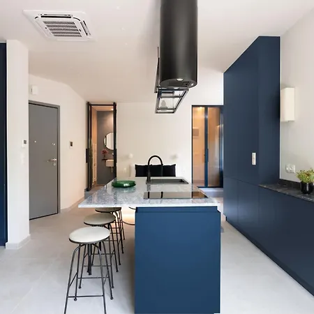 Culture Retreat Near Archaeological Museum By Upstreet Apartment *