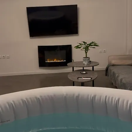 Apartment Sunny Private Jacuzzi Hydromassage *