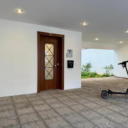 Th0 Futuristic Luxury Two Bedrooms With High-tech Amenities Apartment *