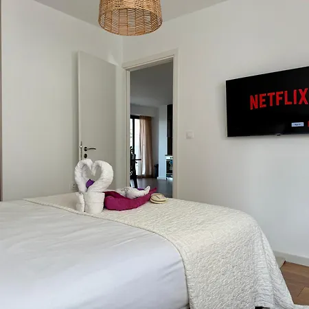 Th0 Futuristic Luxury Two Bedrooms With High-tech Amenities Apartment Athens