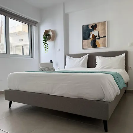 Apartment Th0 Futuristic Luxury Two Bedrooms With High-tech Amenities *