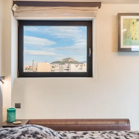Acropolis View Luxe Penthouse With Outdoor Terrace Hottub