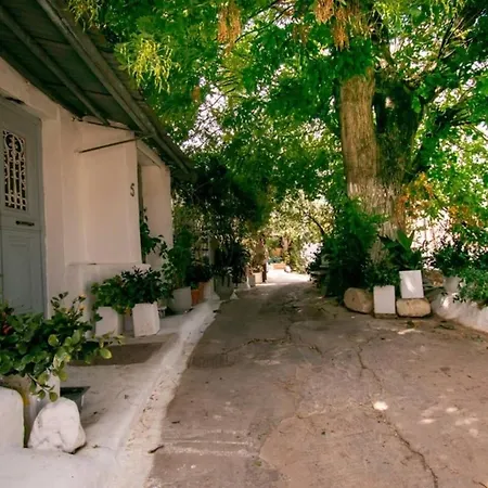 Anafiotika Fos Cycladic Home! * Athens