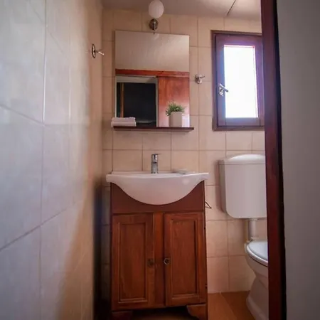 Apartment Anafiotika Fos Cycladic Home! *