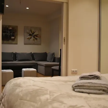 Peaceful Retreat In Kolonaki Apartment Athens