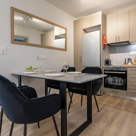 A Lux, Center, Syntagma! Work Or Play Apartment Athens