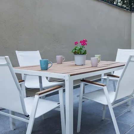Apartment Peaceful With Quiet Private Yard In Kallithea