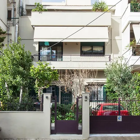 Peaceful With Quiet Private Yard In Kallithea