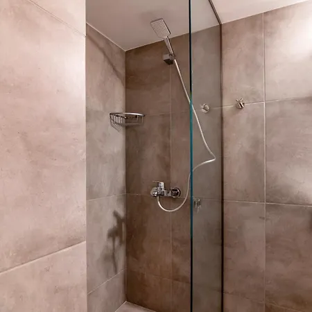 Modern 2-bedroom Next To Caravel * Athens