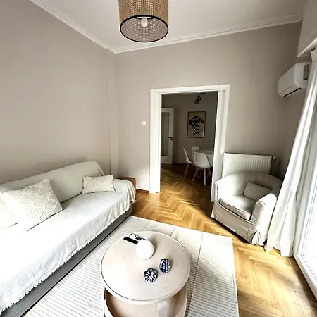 Apartment A35 Heart Of Thiseio Renovated In 2024, Extra Fees For 2nd *