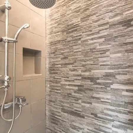 Luxury Haven In The Ideal Area Of Apartment *
