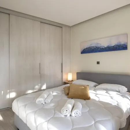 Luxury Haven In The Ideal Area Of Athens