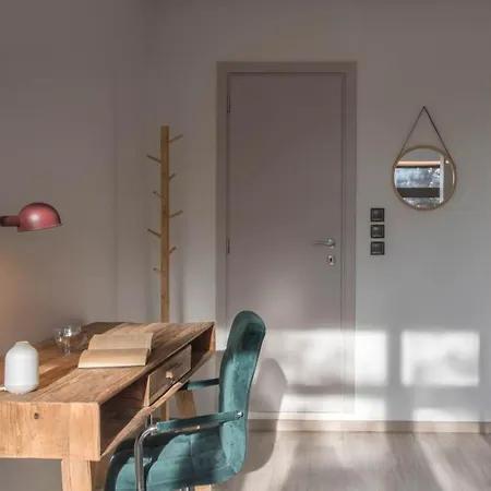 Luxury Haven In The Ideal Area Of Athens