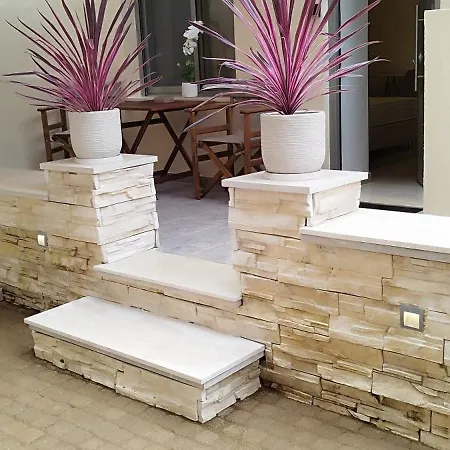 Modern Temple Of Athina 1 & 2 Apartment *