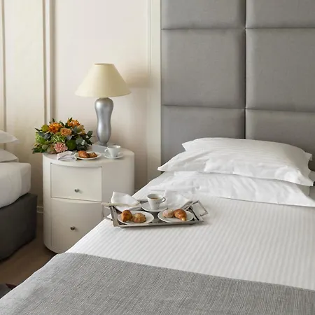 Njv Plaza Hotell Aten
