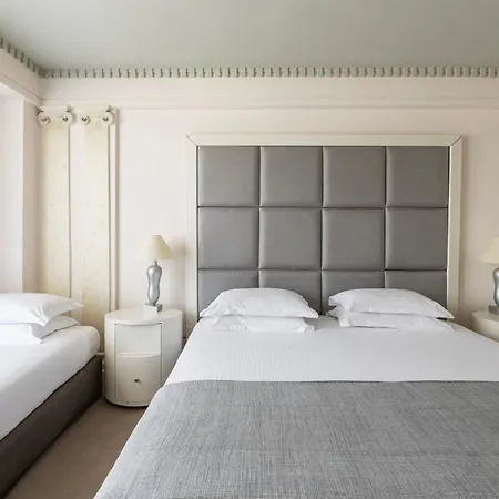 Njv Plaza Hotell Aten