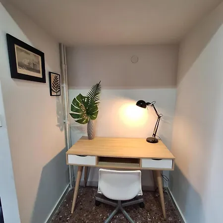 Stylish And Near Acropolis - Avdi Square Apartment *