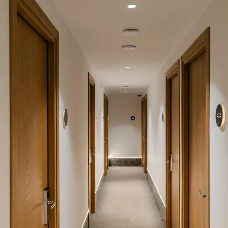 Regal Mitropoleos Hotel
