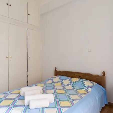 Cozy - Central, 3 Mins From Metro Apartment