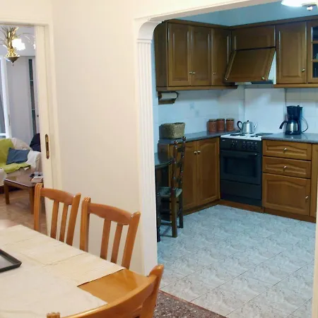 Cozy - Central, 3 Mins From Metro Athens