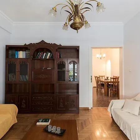 Cozy - Central, 3 Mins From Metro *