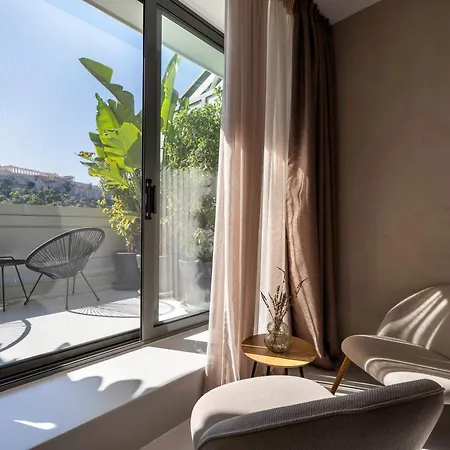 Regal Mitropoleos Hotel 4*