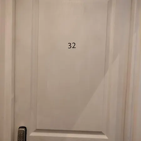 Marilyn Ii Apartment