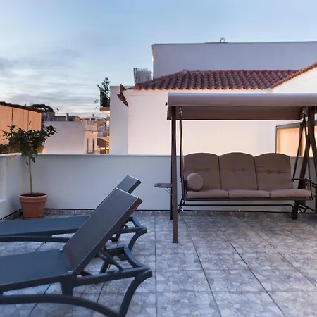 Neoclassical With Jacuzzi Near Acropolis-living Stone Aragonit Athens