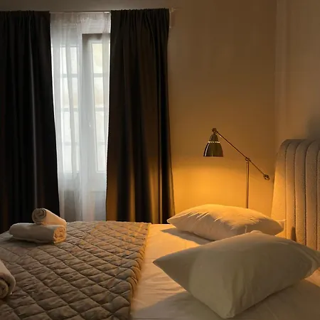 Apartment Aura Klathmonos