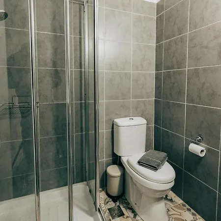 Athenian Klathmonos Apartment
