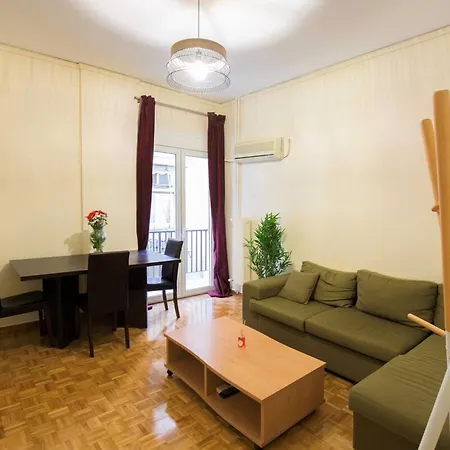 Peaceful Renovated Near Lycabettus Hill *