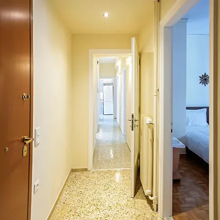 Apartment Peaceful Renovated Near Lycabettus Hill