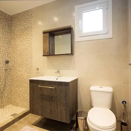 Apartment Peaceful Renovated Near Lycabettus Hill Athens