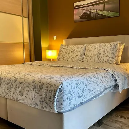 Luxury With Sauna And Free Parking Near Acropolis