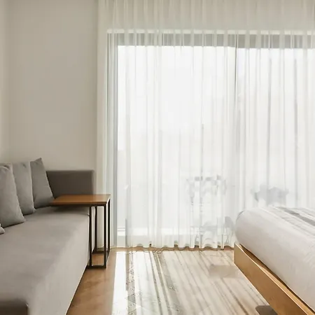 Hotel Neoma 4*