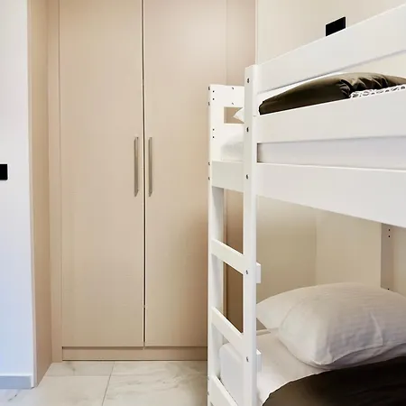Modern Designer & Stylish Comfort Goudi Apartment