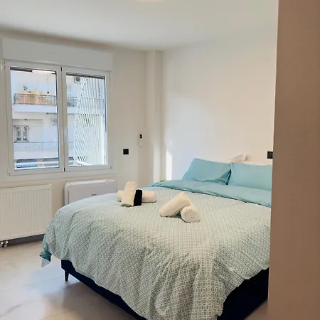 Modern Designer & Stylish Comfort Goudi Apartment