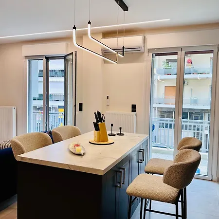 Apartment Modern Designer & Stylish Comfort Goudi
