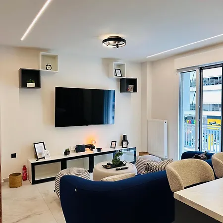 Apartment Modern Designer & Stylish Comfort Goudi