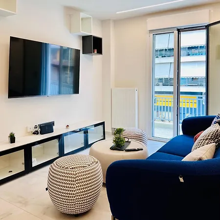 Apartment Modern Designer & Stylish Comfort Goudi