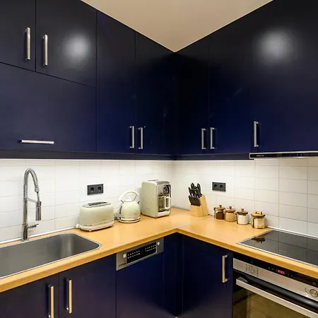 Plaka Premier - Steps From Acropolis Museum And Metro *